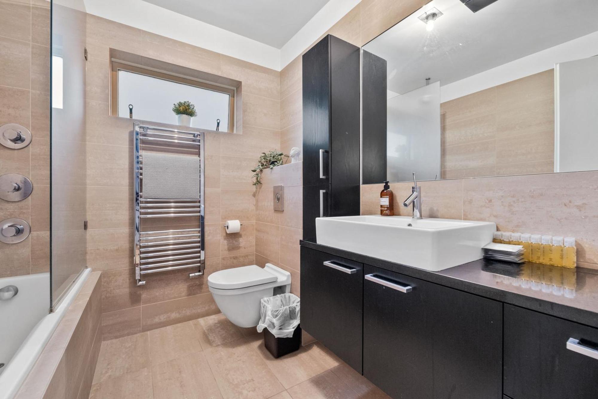 Penthouse Apt On The Shopping Street-Free Parking Reikiavik Exterior foto