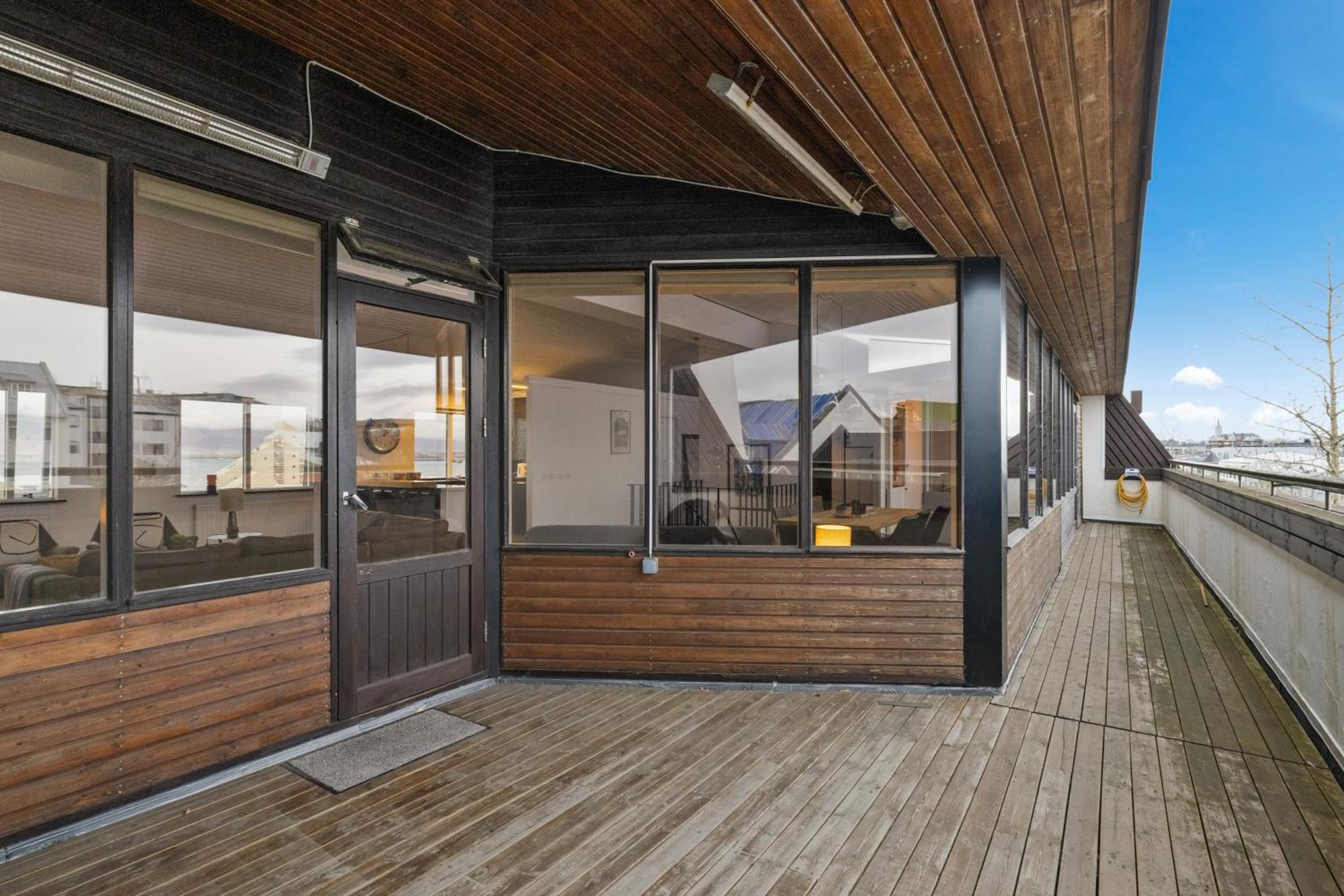 Penthouse Apt On The Shopping Street-Free Parking Reikiavik Exterior foto